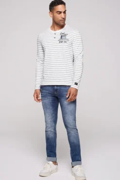 CAMP DAVID & SOCCX Gestreiftes Henley-Shirt mit Artwork opticwhite Flash Sale
