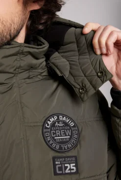 CAMP DAVID & SOCCX Lange Steppjacke mit Kapuze und Rücken-Artwork medium khaki mediumkhaki Hot