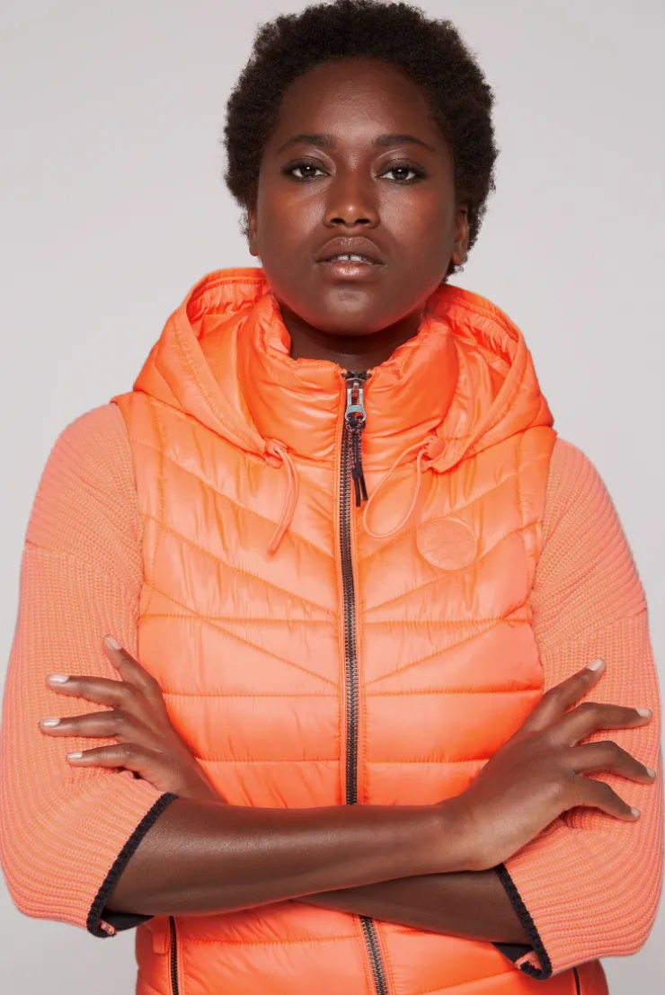 CAMP DAVID & SOCCX Steppweste mit abknöpfbarer Kapuze neon orange neonorange Outlet