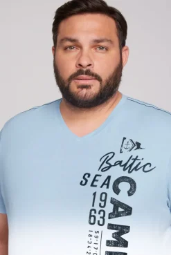 CAMP DAVID & SOCCX T-Shirt Dip Dye mit senkrechtem Logo Artwork summer blue summerblue Best Sale